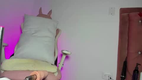 kylie Sttel online show from 02/24/25, 02:40