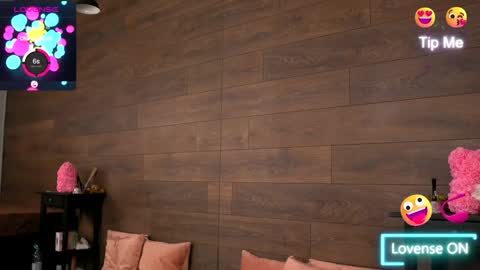 Kylie online show from 01/19/25, 08:51