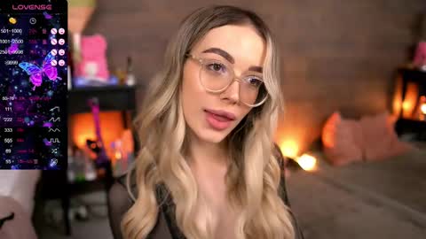 Kylie online show from 03/11/25, 10:31