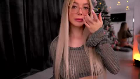 Kylie online show from 12/18/25, 10:38