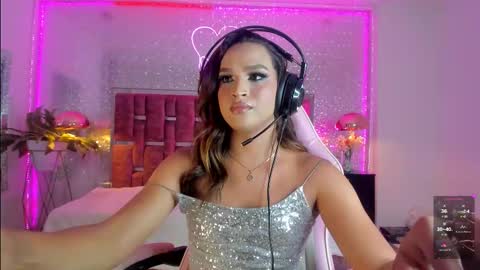 Kylie online show from 10/12/25, 04:44