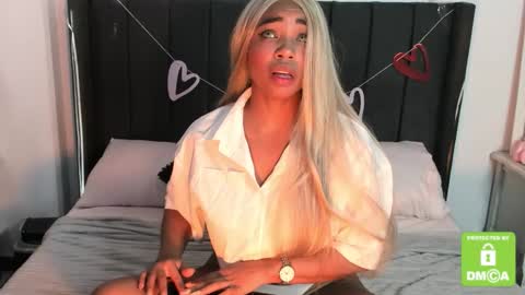 kylie white boobs online show from 02/16/26, 08:05