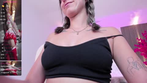 Snapshot of kyliie_jones chatting on 12/18/24, 05:10 KYLIE online show from 12/18/24, 05:10