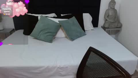 Kylie online show from 10/08/25, 10:46