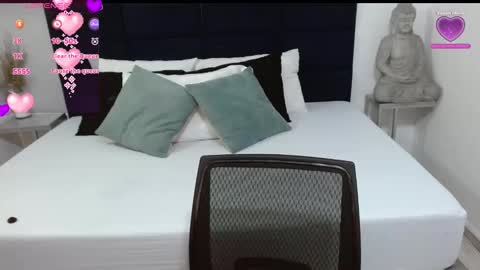 Kylie online show from 10/16/25, 10:27