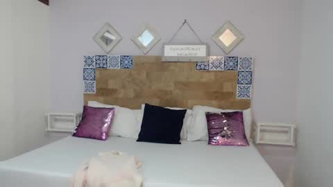 Kylie online show from 12/20/25, 10:55