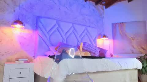 Kyle online show from 10/31/25, 11:22