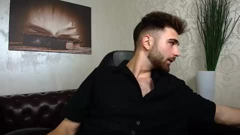 KyloEast online show from 07/04/26, 03:56
