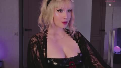 Kate online show from 05/04/26, 01:40
