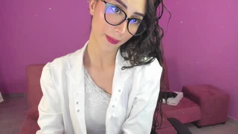 Snapshot of kymgiraldo8 chatting on 02/23/25, 07:55 Kym Giraldo online show from 02/23/25, 07:55