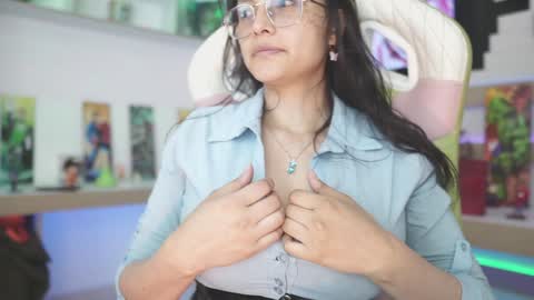 Kyomi online show from 01/11/25, 01:01