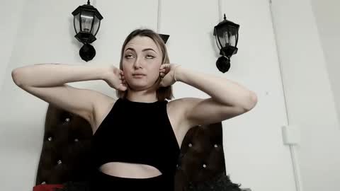 Snapshot of kyra_honey chatting on 01/10/25, 02:55 kyra_honey online show from 01/10/25, 02:55