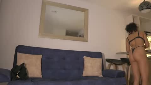 Snapshot of kyria__1 chatting on 02/27/25, 04:31 schedule 300 pm - 1100pm colombia time online show from 02/27/25, 04:31