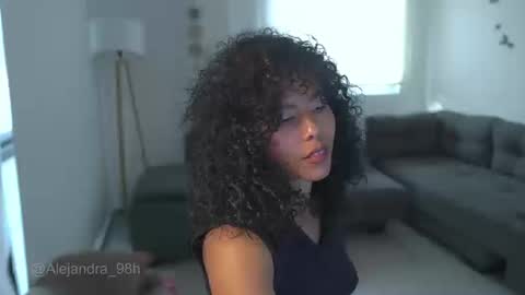 Snapshot of kyria__1 chatting on 09/08/25, 10:09 schedule 300 pm - 1100pm colombia time online show from 09/08/25, 10:09