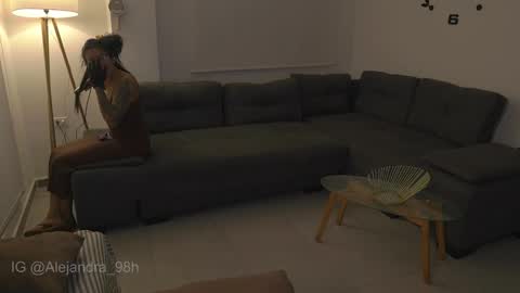 Snapshot of kyria__1 chatting on 10/26/25, 12:16 schedule 300 pm - 1100pm colombia time online show from 10/26/25, 12:16