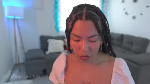 Snapshot of kyria__1 chatting on 12/14/25, 04:01 schedule 300 pm - 1100pm colombia time online show from 12/14/25, 04:01