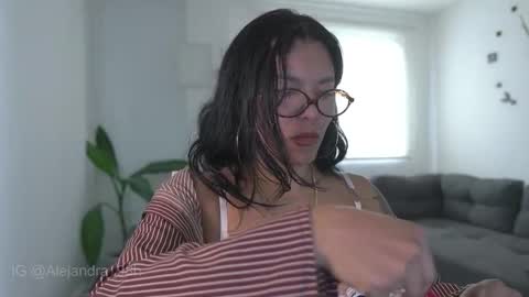 schedule 300 pm - 1100pm colombia time online show from 03/06/26, 08:27