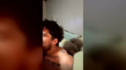 Snapshot of kyrooo13 chatting on 02/21/26, 09:38 kyrooo13 online show from 02/21/26, 09:38