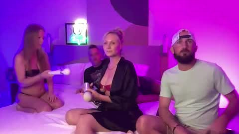 KyShortCake online show from 04/25/26, 03:31