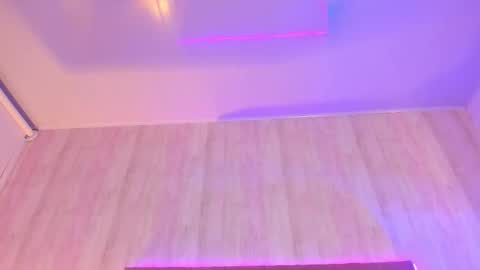 Snapshot of kytty_gatita chatting on 11/27/25, 04:25 kytty_gatita online show from 11/27/25, 04:25