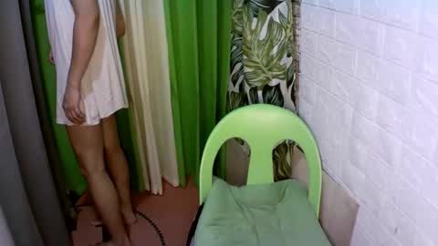 kyutshyne online show from 10/27/25, 01:59