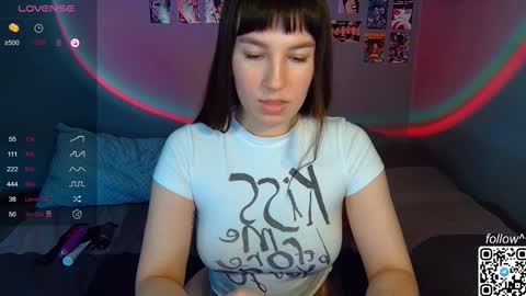 Snapshot of l1bert1n chatting on 01/14/25, 08:09 Victoria online show from 01/14/25, 08:09