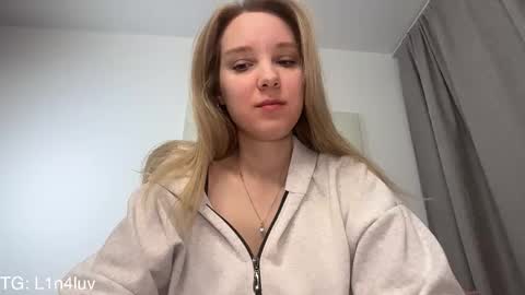 lina online show from 03/31/26, 01:18