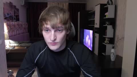 l1onkennedy online show from 11/08/25, 08:40