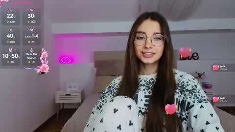 Snapshot of l1ttle_angel__ chatting on 10/11/25, 09:02 Margo online show from 10/11/25, 09:02