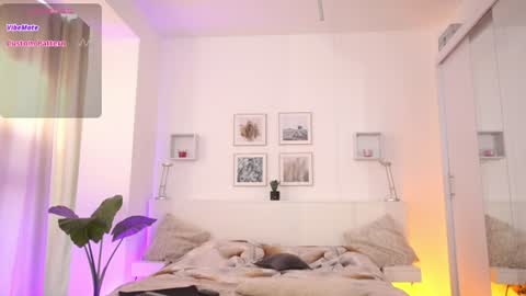 Snapshot of l1ttle_kiki chatting on 06/27/26, 02:23 Viktoria White online show from 06/27/26, 02:23