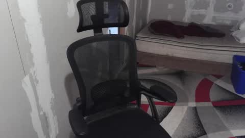 l1v1nth3dr3am online show from 09/10/25, 02:44