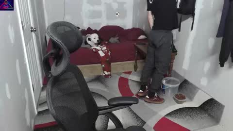 l1v1nth3dr3am online show from 11/02/25, 02:36