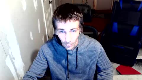 Snapshot of l1v1nth3dr3am chatting on 07/08/26, 06:18 l1v1nth3dr3am online show from 07/08/26, 06:18