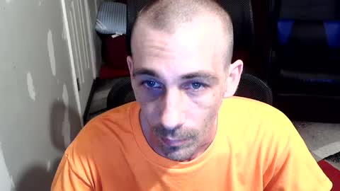 Snapshot of l1v1nth3dr3am chatting on 07/17/26, 05:40 l1v1nth3dr3am online show from 07/17/26, 05:40