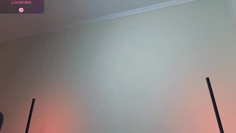 Adonis online show from 11/09/25, 06:12