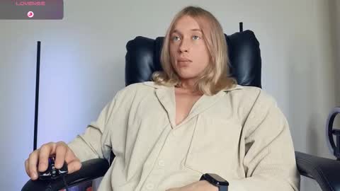 Adonis online show from 11/10/25, 10:36