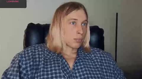 Adonis online show from 03/27/26, 10:04