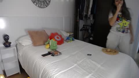 Catalina online show from 03/19/26, 02:26