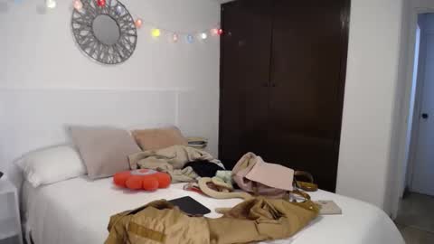 Catalina online show from 04/01/26, 02:34