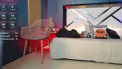 Cris  online show from 10/22/25, 10:59