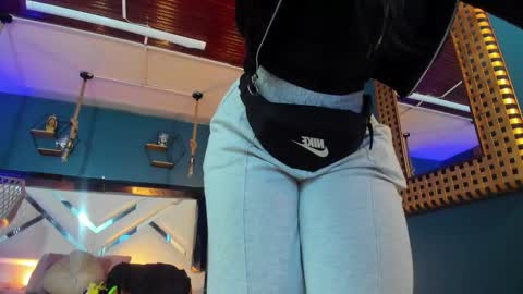 Cris  online show from 11/12/25, 11:10