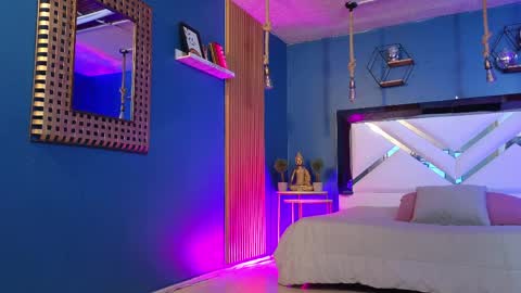 Cris  online show from 04/22/26, 11:34