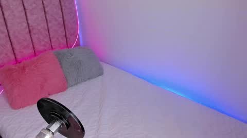 lana  foxx Model  independient online show from 05/20/26, 01:12