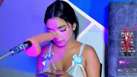 Snapshot of laau_hot1 chatting on 12/19/25, 07:21 danny online show from 12/19/25, 07:21