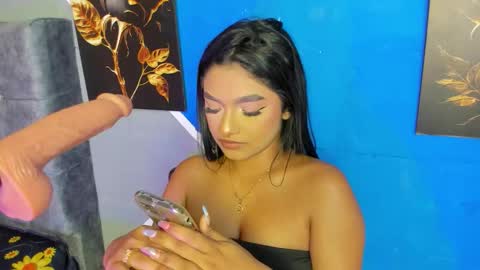 Snapshot of laau_hot1 chatting on 02/19/26, 09:11 danny online show from 02/19/26, 09:11