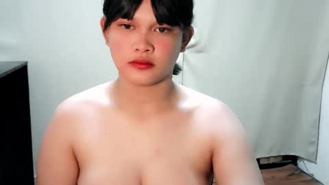 Snapshot of labanderaxxx chatting on 02/25/26, 04:27 labanderaxxx online show from 02/25/26, 04:27