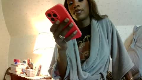 Bella online show from 01/17/26, 12:04