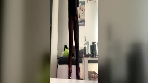 labondage online show from 06/21/26, 07:22