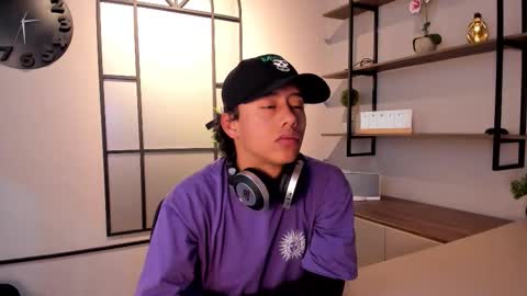 Snapshot of labrinthteasing chatting on 10/28/25, 12:19 labrinthteasing online show from 10/28/25, 12:19