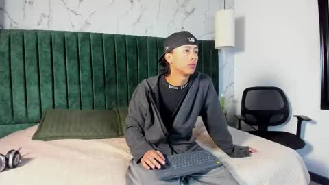 labrinthteasing online show from 02/10/26, 12:31